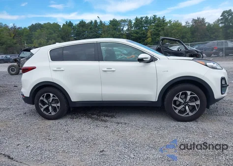 2020 Kia Sportage Lx z USA, uszkodzony, nr VIN KNDPMCAC3L7787566